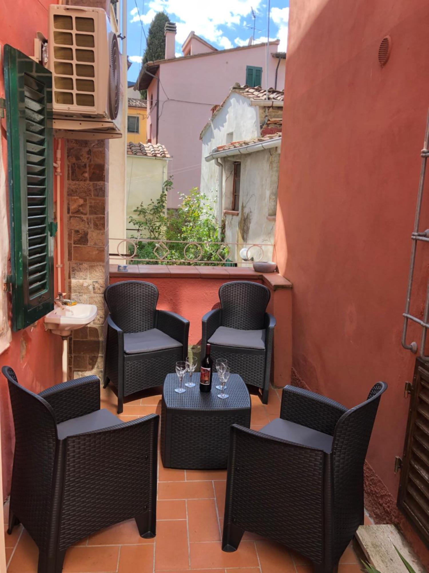 Il Vicolo Apartment Buti Exterior photo